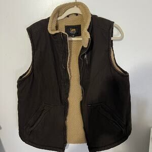 Brown lee sherpa vest
